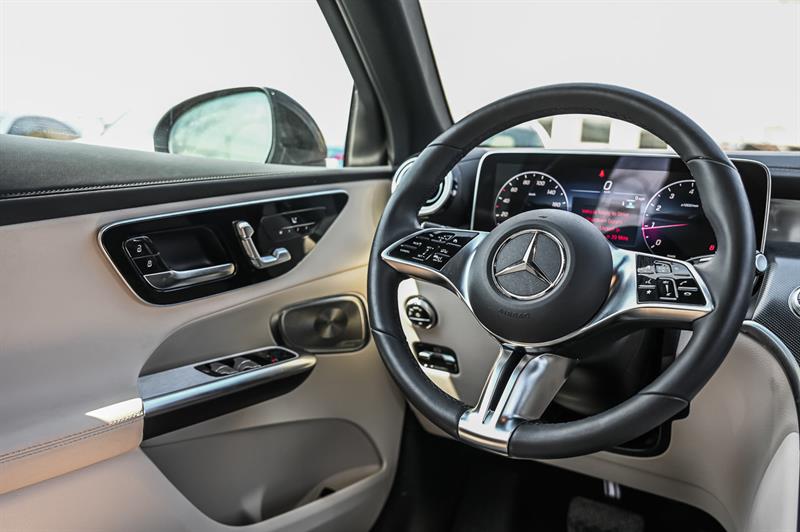 mercedes-benz GLC300 2025 - 28