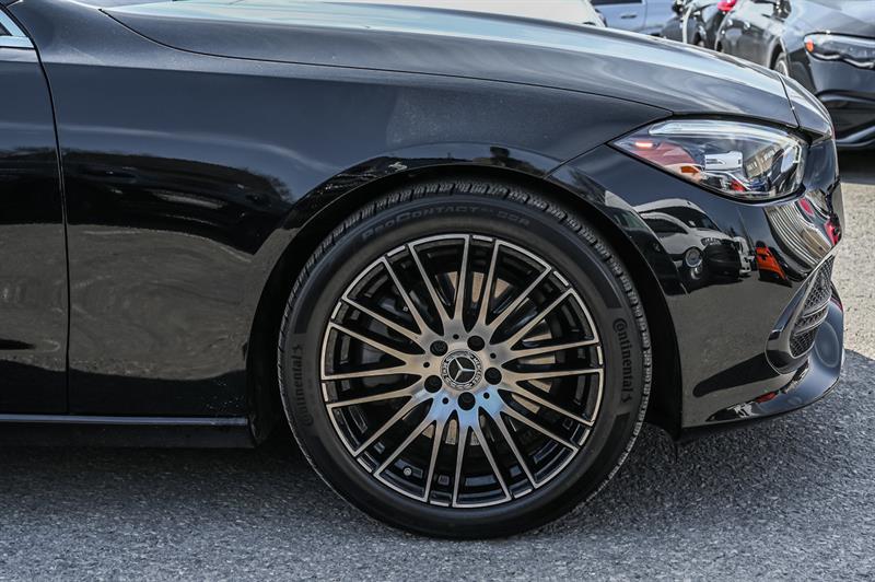 mercedes-benz C300 2024 - 12