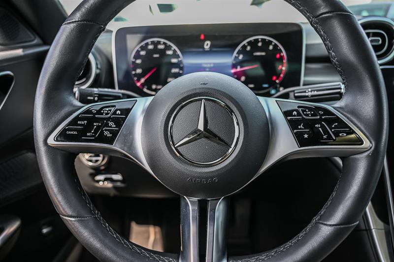 mercedes-benz C300 2024 - 20