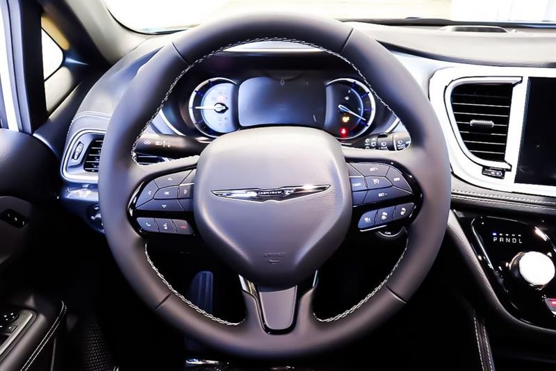 chrysler PACIFICA PHEV 2024 - 14