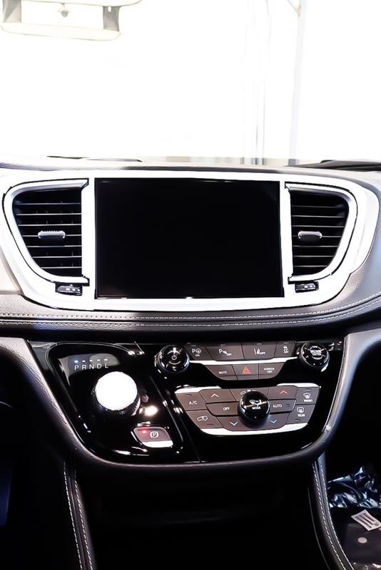 chrysler PACIFICA PHEV 2024 - 18