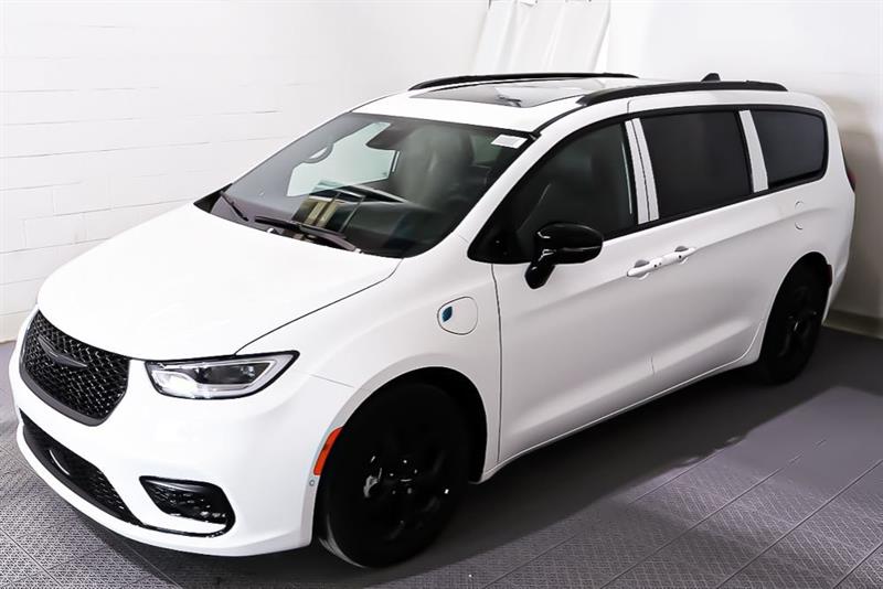 chrysler Pacifica Hybrid 2024 - 3