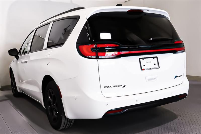 chrysler Pacifica Hybrid 2024 - 4