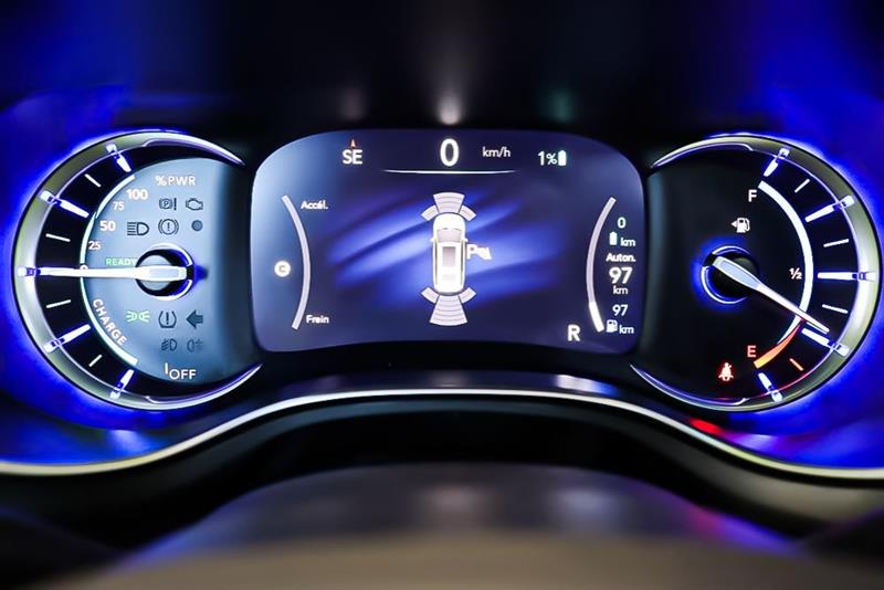 chrysler Pacifica Hybrid 2024 - 17