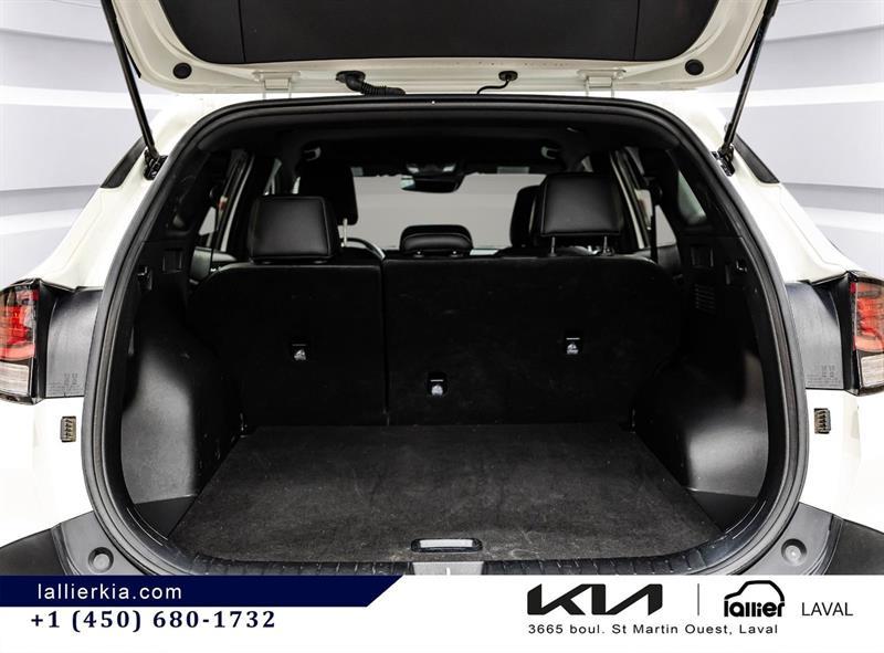 2025 Kia Sportage - Image 16