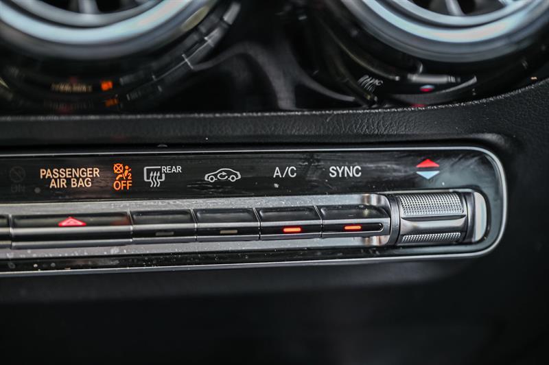 2025 Mercedes-Benz GLA - Image 24