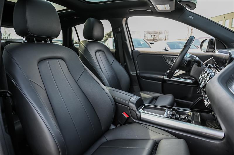 2025 Mercedes-Benz GLA - Image 30