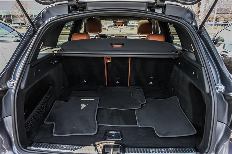 2016 Mercedes-Benz GLC - Image 10