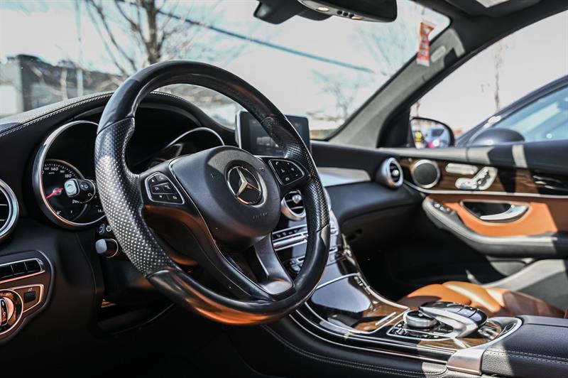 2016 Mercedes-Benz GLC - Image 12