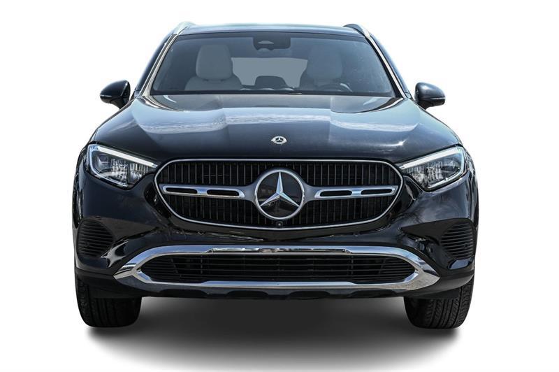 2025 Mercedes-Benz GLC - Image 2