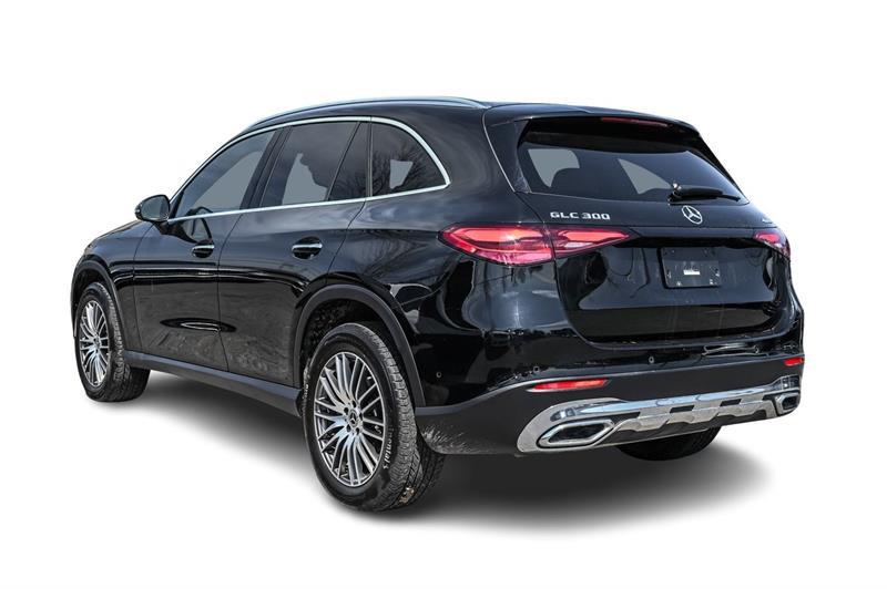 2025 Mercedes-Benz GLC - Image 10