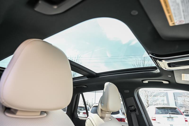 2025 Mercedes-Benz GLC - Image 32