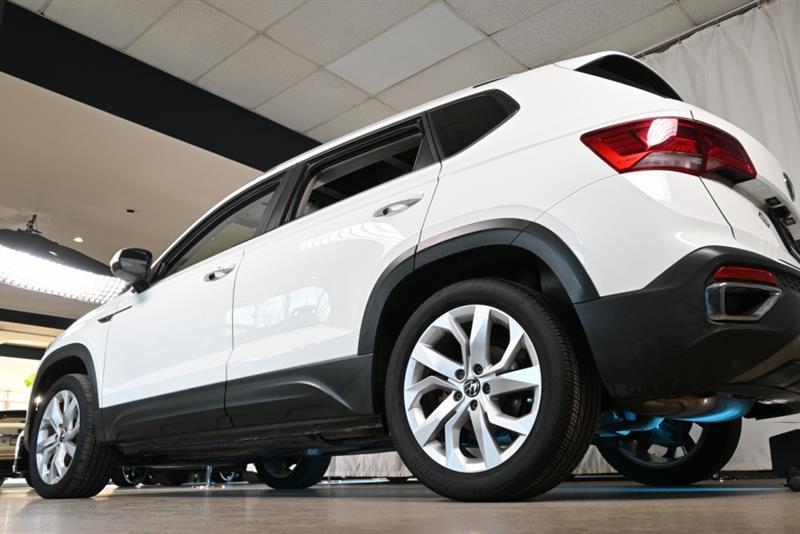 2022 Volkswagen Taos - Image 12