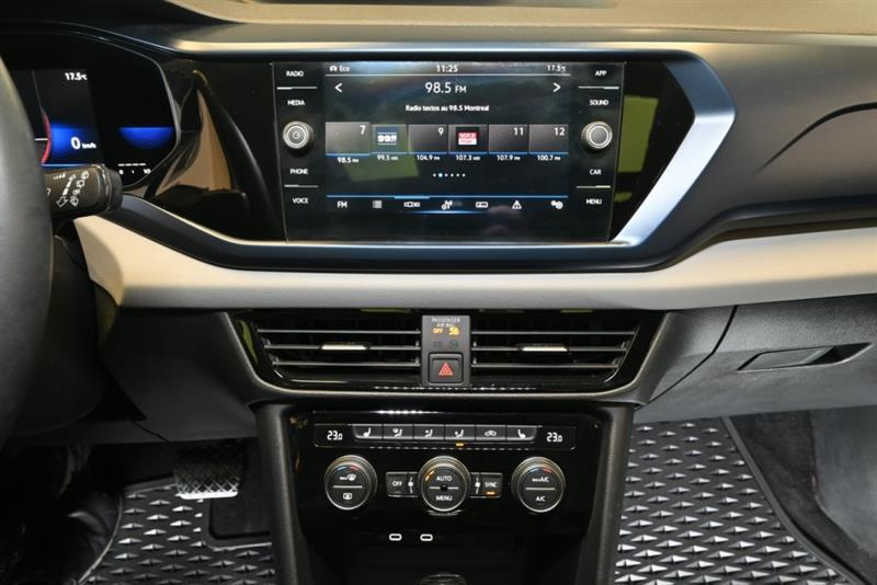 2022 Volkswagen Taos - Image 25