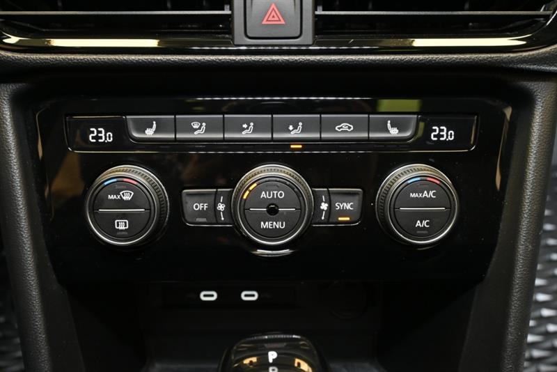 2022 Volkswagen Taos - Image 28