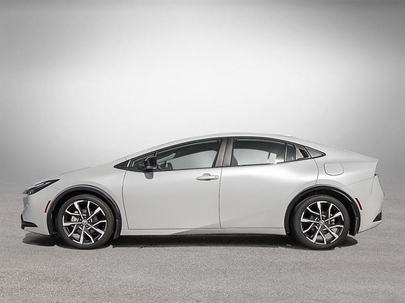 2026 Toyota Prius - Image 3