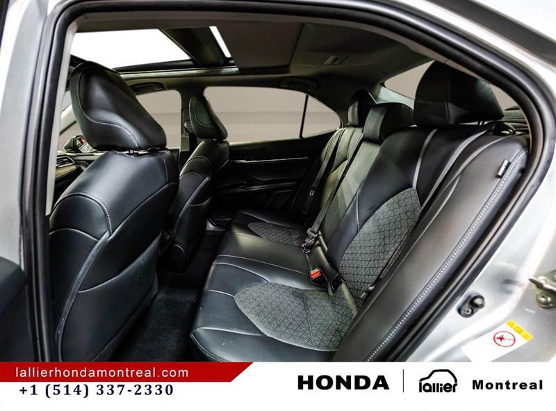 2018 Toyota Camry - Image 15