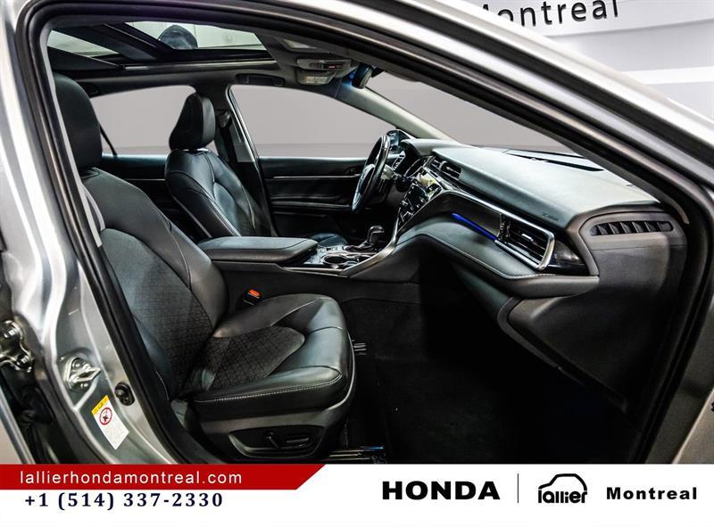 2018 Toyota Camry - Image 19