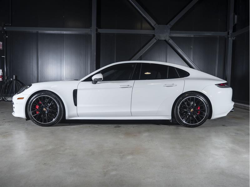 porsche Panamera 2023 - 2