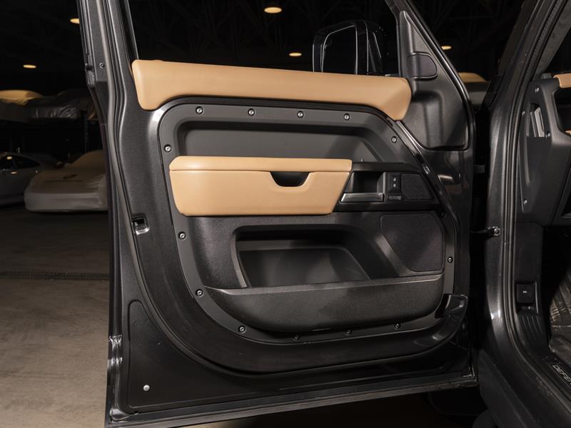 land rover Defender 2025 - 25