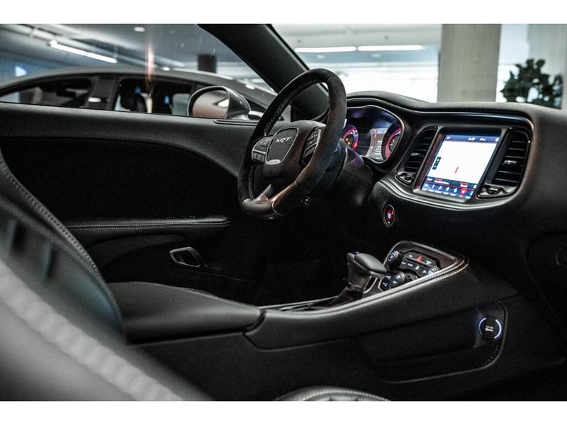 dodge Challenger 2018 - 25