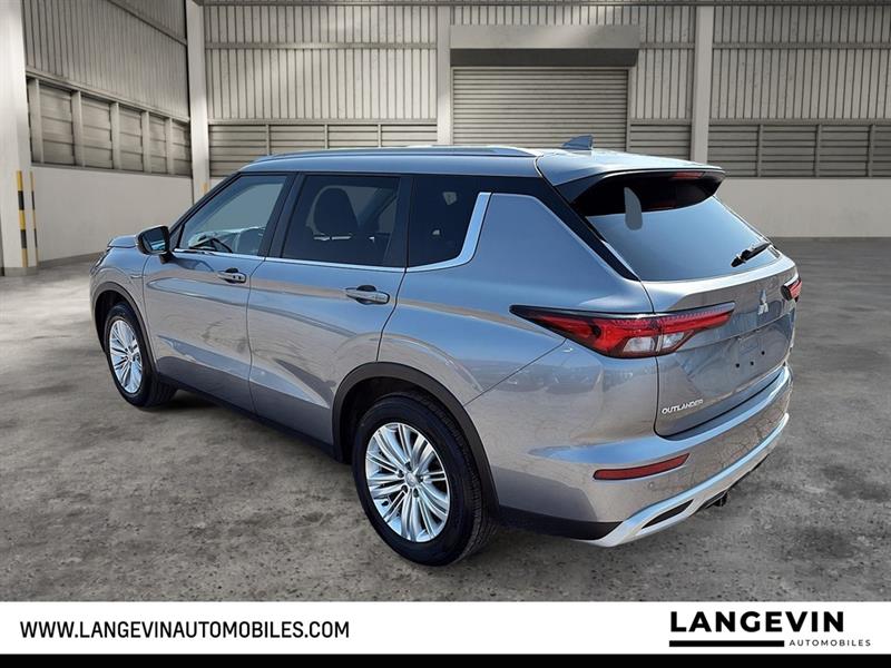 mitsubishi Outlander 2022 - 6
