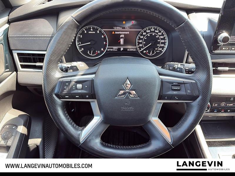 mitsubishi Outlander 2022 - 17
