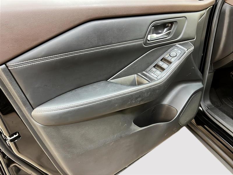 nissan Rogue 2023 - 25