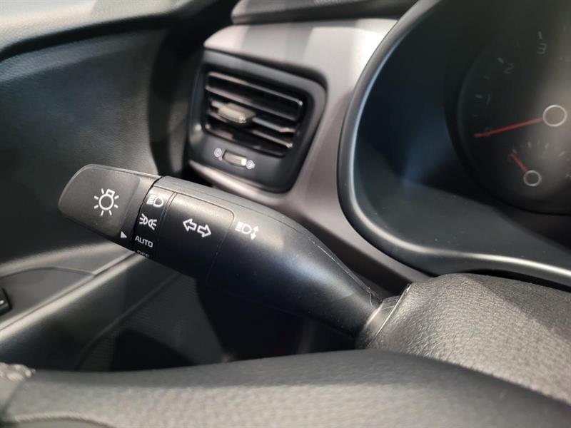 kia Rio5 2021 - 12