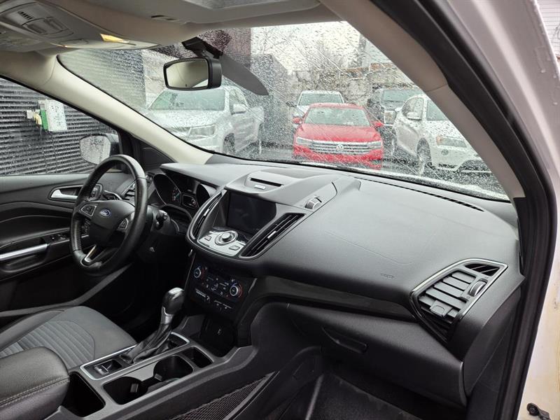 ford Escape 2017 - 10