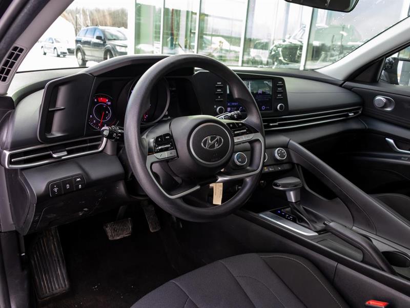 hyundai Elantra 2022 - 13
