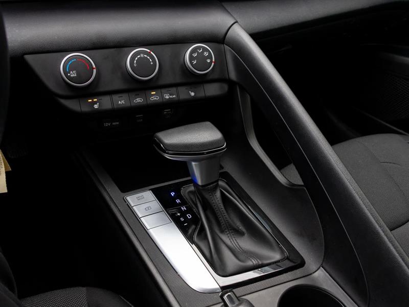hyundai Elantra 2022 - 22