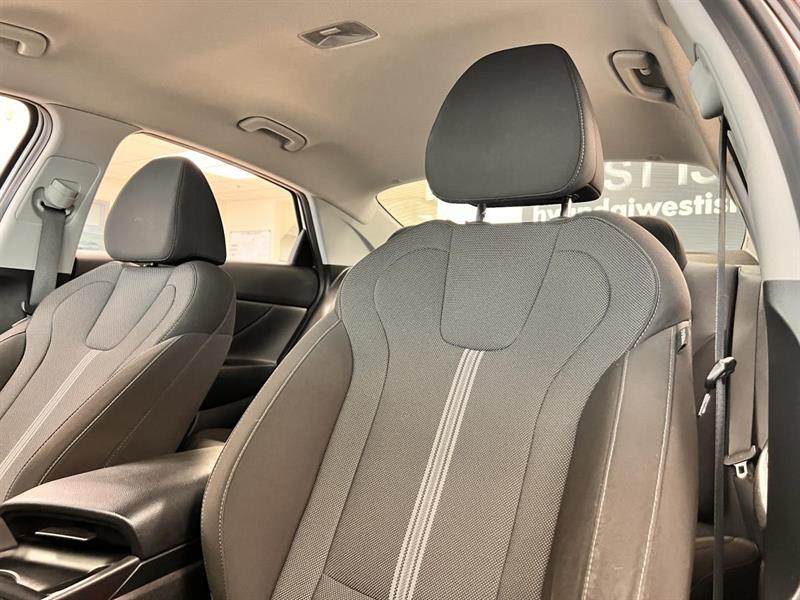 hyundai Elantra 2021 - 16