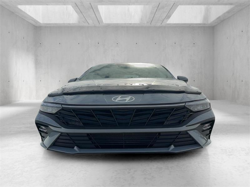 hyundai Elantra 2025