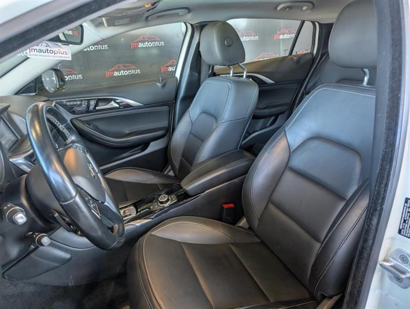 infiniti QX30 2017 - 15