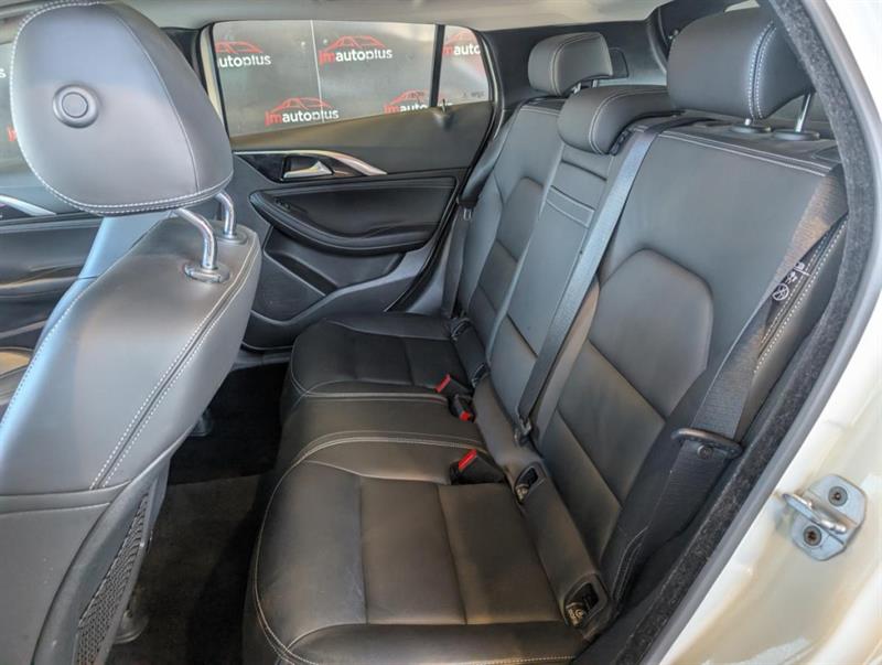 infiniti QX30 2017 - 28