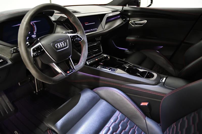 audi RS e-tron GT 2022 - 12