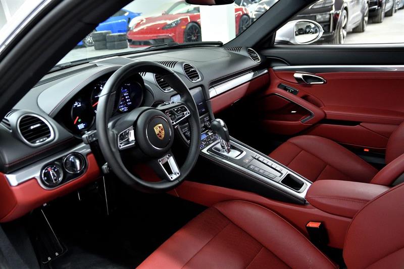 porsche 718 Cayman 2025 - 12