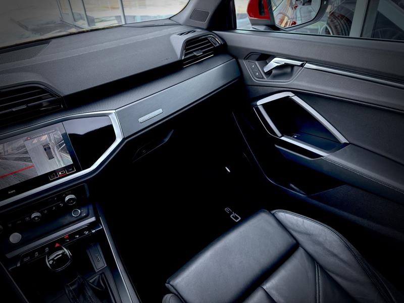 audi Q3 2019 - 26