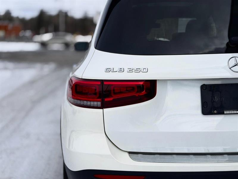 mercedes-benz GLB 2021 - 12