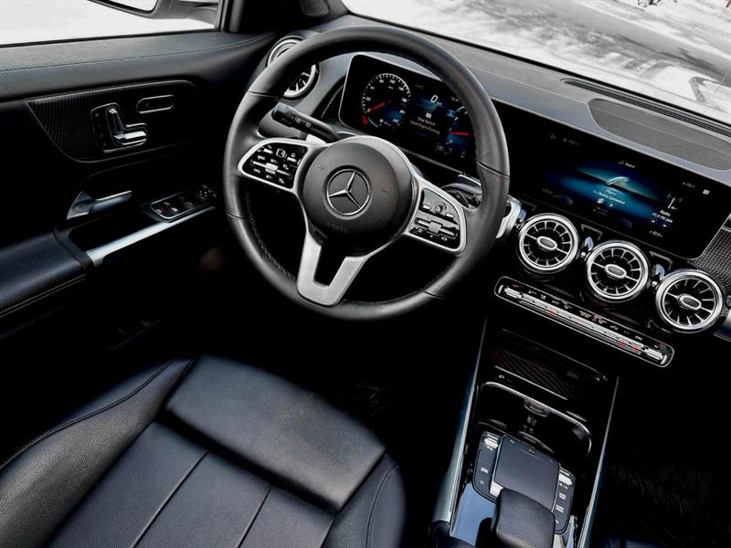 mercedes-benz GLB 2021 - 24