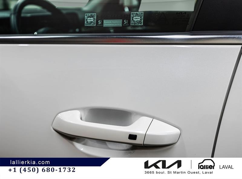 2025 Kia Seltos - Image 11