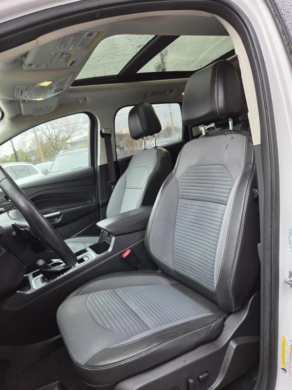 2017 Ford Escape - Image 16