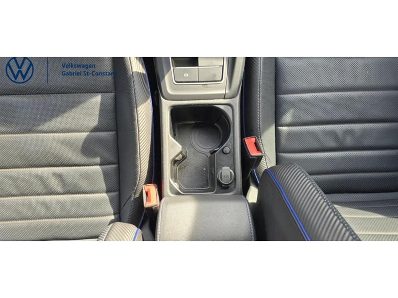 volkswagen Golf R 2022 - 16