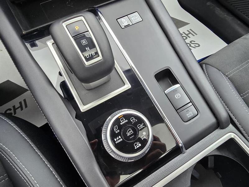 mitsubishi Outlander 2024 - 32