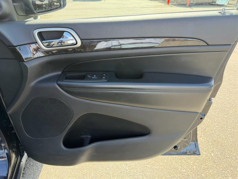 jeep Grand Cherokee 2011 - 11