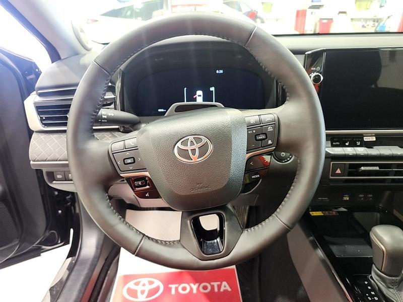 toyota Camry Hybrid 2025 - 11