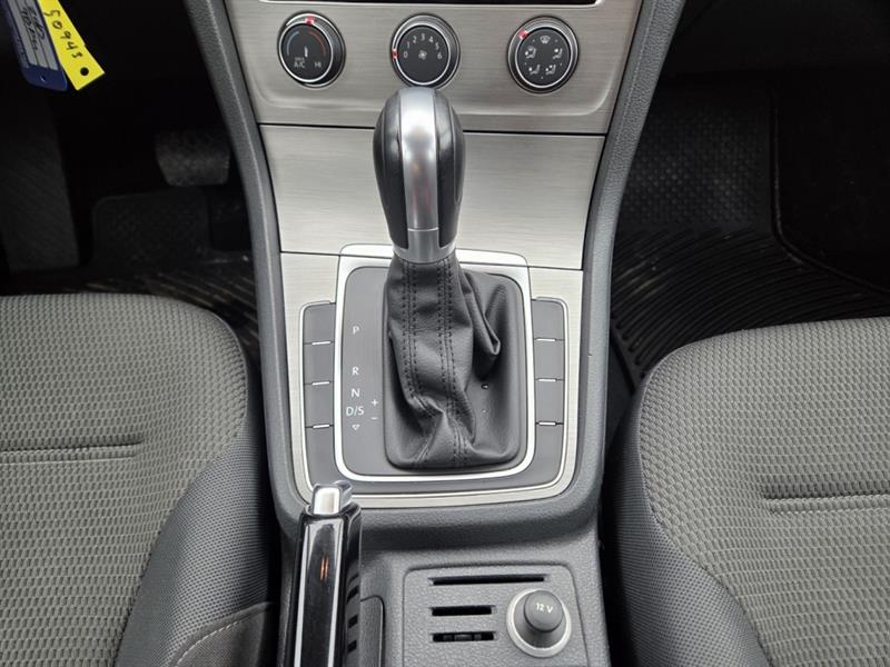 volkswagen Golf 2016 - 26