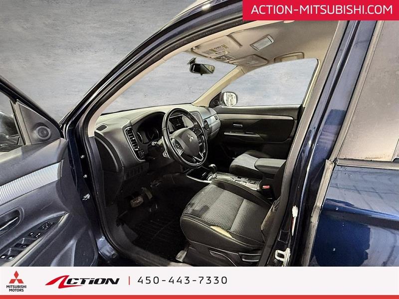 mitsubishi Outlander 2018 - 17