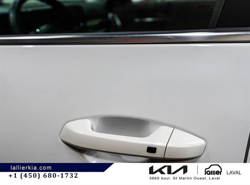 2025 Kia Seltos - Image 11